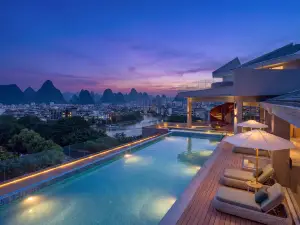 (Guilin Two Rivers and Four Lakes Elephant Trunk Hill Branch)