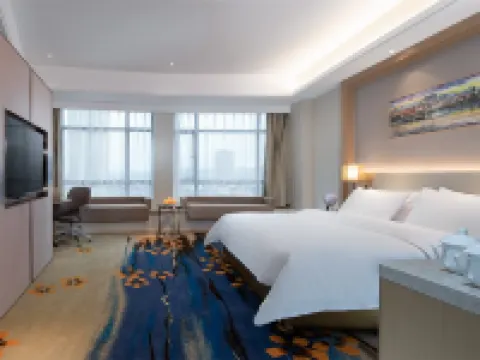 Vienna Hotel (Ganzhou Xinfeng High Speed Railway West Station) Hotels in Xinfeng