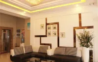 Baiyi Hotel(Yiwu International Trade City Chengxin Store)