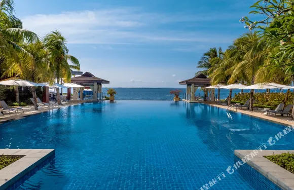 宿霧麥克坦紅色度假村及水療中心