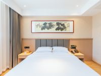 丽呈来住酒店(莲花店) - 豪华景观大床房