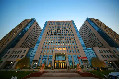 Yeste Hotel(Xuchang Furong Lake) Отели рядом с достопримечательностью «Jian'anqu Beihai Park»