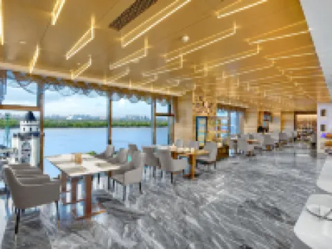 โรงแรมฮับส์บูร์ก ถนนเซ็นทรัล ฮาร์บิน (โบสถ์เซนต์โซเฟีย) โรงแรมในฮาร์บิน