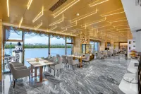 Harbin Central Street Habsburg Hotel (Sofia Church)