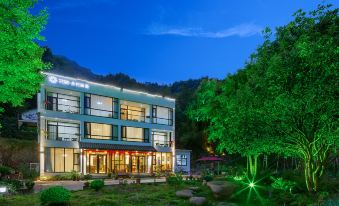 Floral Hotel·Jiande Countryside Painting B&B (Tonglu Luci Holiday Area)