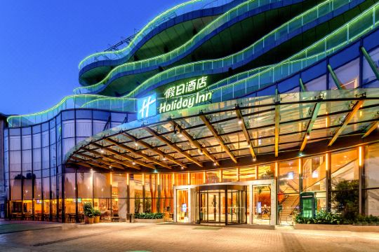 南京玄武湖假日酒店