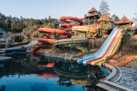 Tianfang Yuetan Hot Spring Resort Hotels in Qingliu