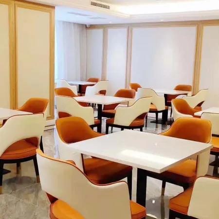 Vienna Hotel Hejiang Yangtze River Bridge