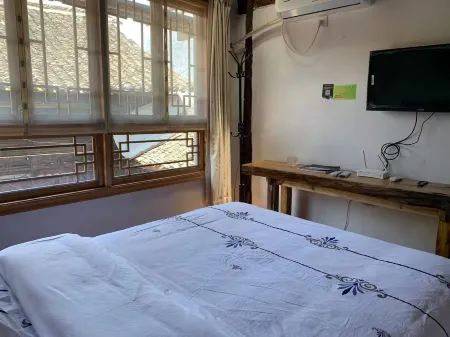 Hongjiang Laoye Lane Inn Отели рядом с достопримечательностью «Furong House, Qiangyang Ancient Town»