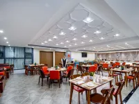 Vienna International Hotel (Kunming Expo Park Hongqiao Metro Station) Hotels near Guandu