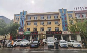 Renjia Courtyard Business Hotel
