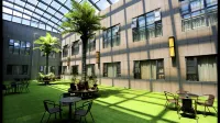 Star Sky Hotel Các khách sạn ở Huyện Phú