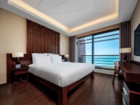 Pullman Oceanview Sanya Bay Resort & Spa Hotel di Sanya
