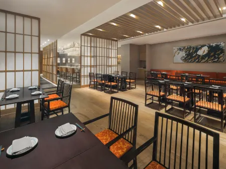 Sheraton Shanghai Jiading Hotel Отели рядом с достопримечательностью «Shanghai Open University Jiading Branch»