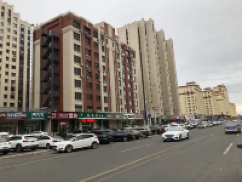 品漫公寓(佳木斯萬達廣場店)