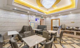 Vienna Hotel (Changsha Mawangdui Jintai Square Subway Station) - Housity