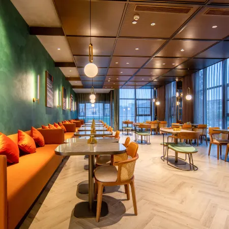Orange Heze Zhongbei New Urban Center Hotel