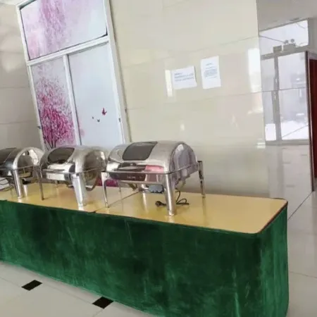 Pebble Motel (Baishan Railway Station Exit Store)
