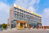 Vienna International Hotel  Qianjiang Qianyang West Road  Bus Station