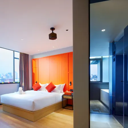 Global Village Elegant Lijiang Hotel (Guilin Two Rivers and Four Lakes Xiangbishan Branch)