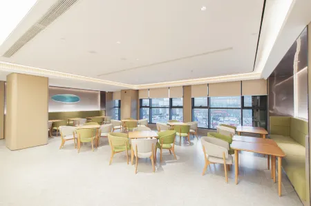 JI Hotel (Jinzhou Central Street) Отели рядом с достопримечательностью «Liaoning University of Technology»