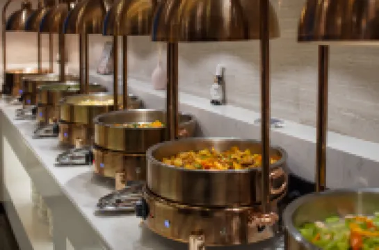 凱里亞德全套房酒店（湖南金融中心店）