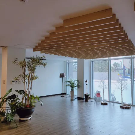 Chungchoho Best Hotel Отели рядом с достопримечательностью «Daepohang Port»