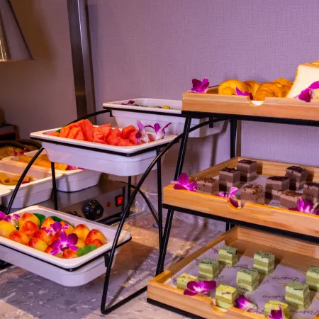 G Joyful · Yinjian Hotel (Kunming Nanping Pedestrian Street Daguanzhuanxin Farmers'Market)
