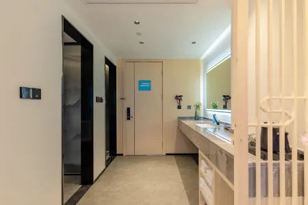 Wuhu Meet Oriental Smart Hotel Отели рядом с достопримечательностью «Macrolink Beluga Ocean Park»