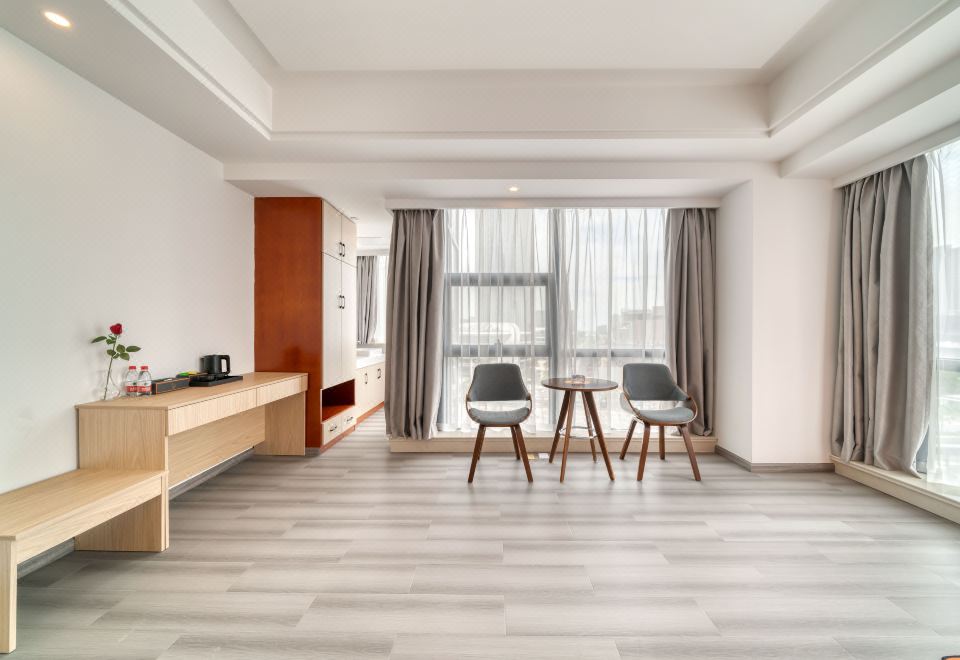 1. 사오싱 신위에쥐..