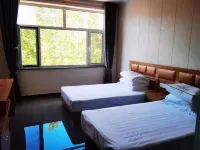 Fengning Xiaohong Manor