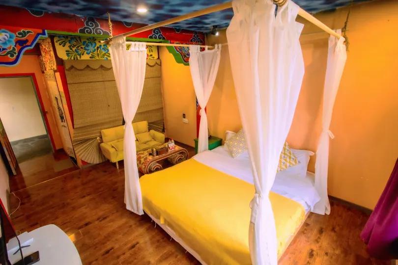 Yading Totem Boutique Inn