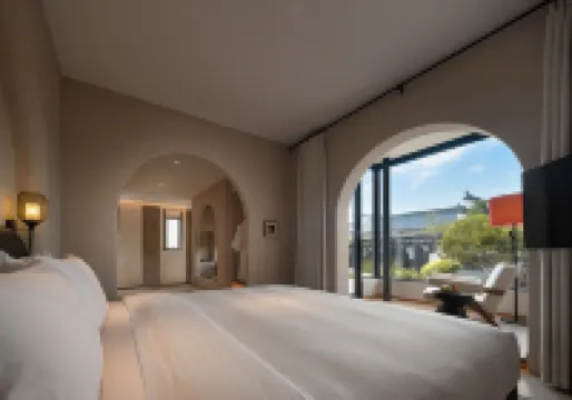 The Garden of Forking Paths