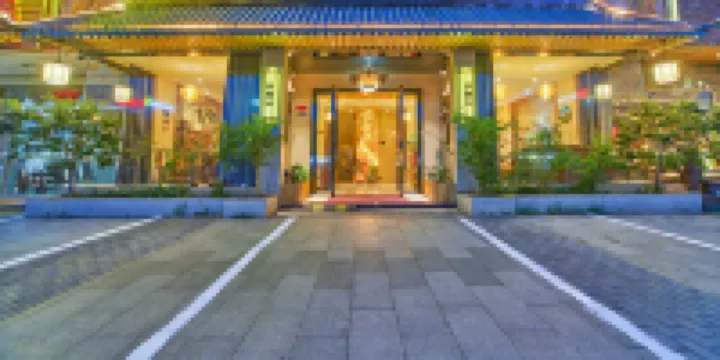 Danxiashan Zuolin Zhuyuan Chinese Inn