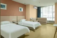 Ruibaiyun Hotel (Jinan Laiwu Convention and Exhibition Center) Hotels near Inzone Shopping Mall