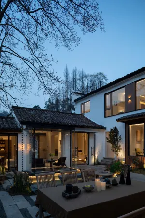 Jiuhuashan Alley Homestay (Huachengsi Branch) Отели рядом с достопримечательностью «Cableway of Baisui Temple»