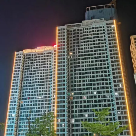 Shenzhen Huanzhu Apartment (Greenland Center)