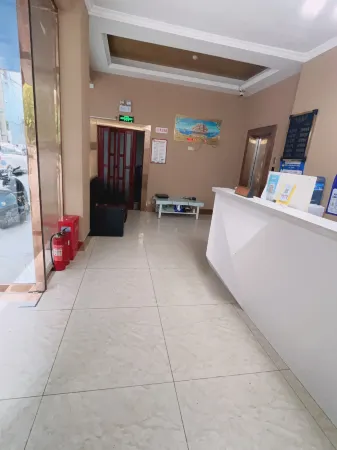 Baozhu Hotel Отели рядом с достопримечательностью «Linquan Magic Zoo»