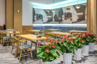 藝龍安雲飯店（鹽城濱海沿海工業園店） - 健身房