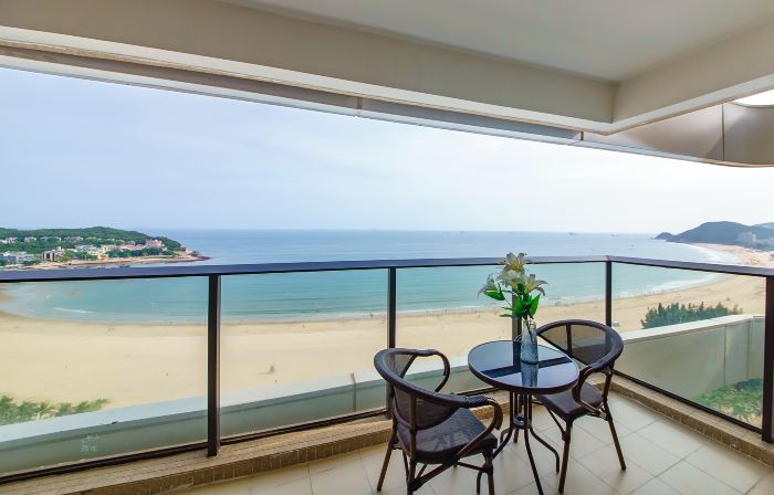 Yuhai Bay International Apartment (Hailing Island Dajiao Bay Maritime Silk Road Tourist Area Store)