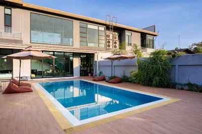 Luxury five-room pool villa