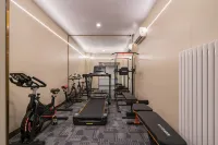 Dequan Luxury Hotel (Chaoyang High speed Railway Station Shilibao Subway Station Branch)