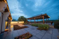 Jingbo Lake Nashan Nashui Hotel