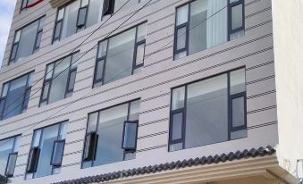 Luoping Huaqing Yueshe Homestay