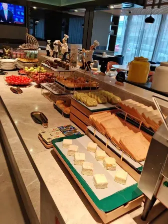 Joy Hotel Huzhou Отели рядом с достопримечательностью «ZhaoMengFu YiShuGuan»