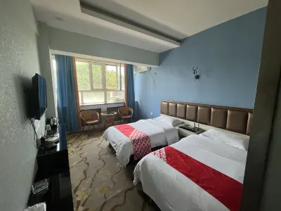 Urumqi Xinyuan Hotel (Tonghui Used Car Market) Hotel in zona Xinjiang Institute of Light Industry Technology
