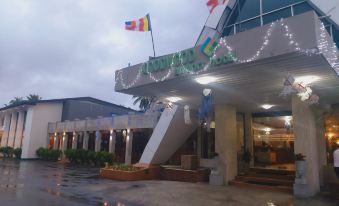 KYNROCK Airport Hotel