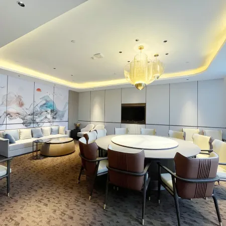 Holiday Villa Hotel & Suites, Weihai, Shandong, P.R.C