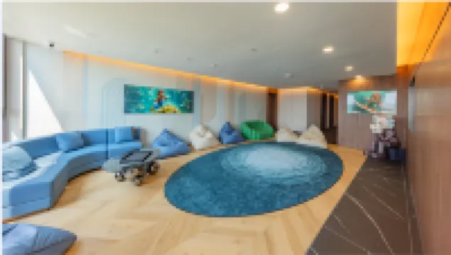 Sea Breeze Four Seasons Resort Hotel