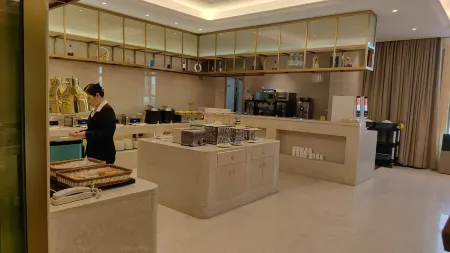 CRAWFORD.S.HOTEL Отели рядом с достопримечательностью «Спортивный центр Боань-поле для плавания»